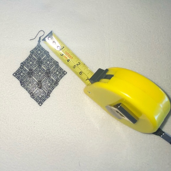 Beautiful Dark Gray (Almost Black) Metal Earring - Picture 3 of 3